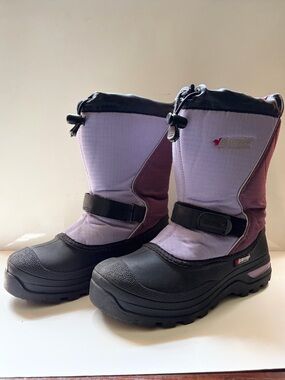 Baffin Mustang Junior Snow Boots, Youth Size 6 Plum Purple, Snow Play, Outdoors